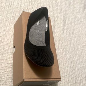 Brand new Allbirds Tree Breezers flats
